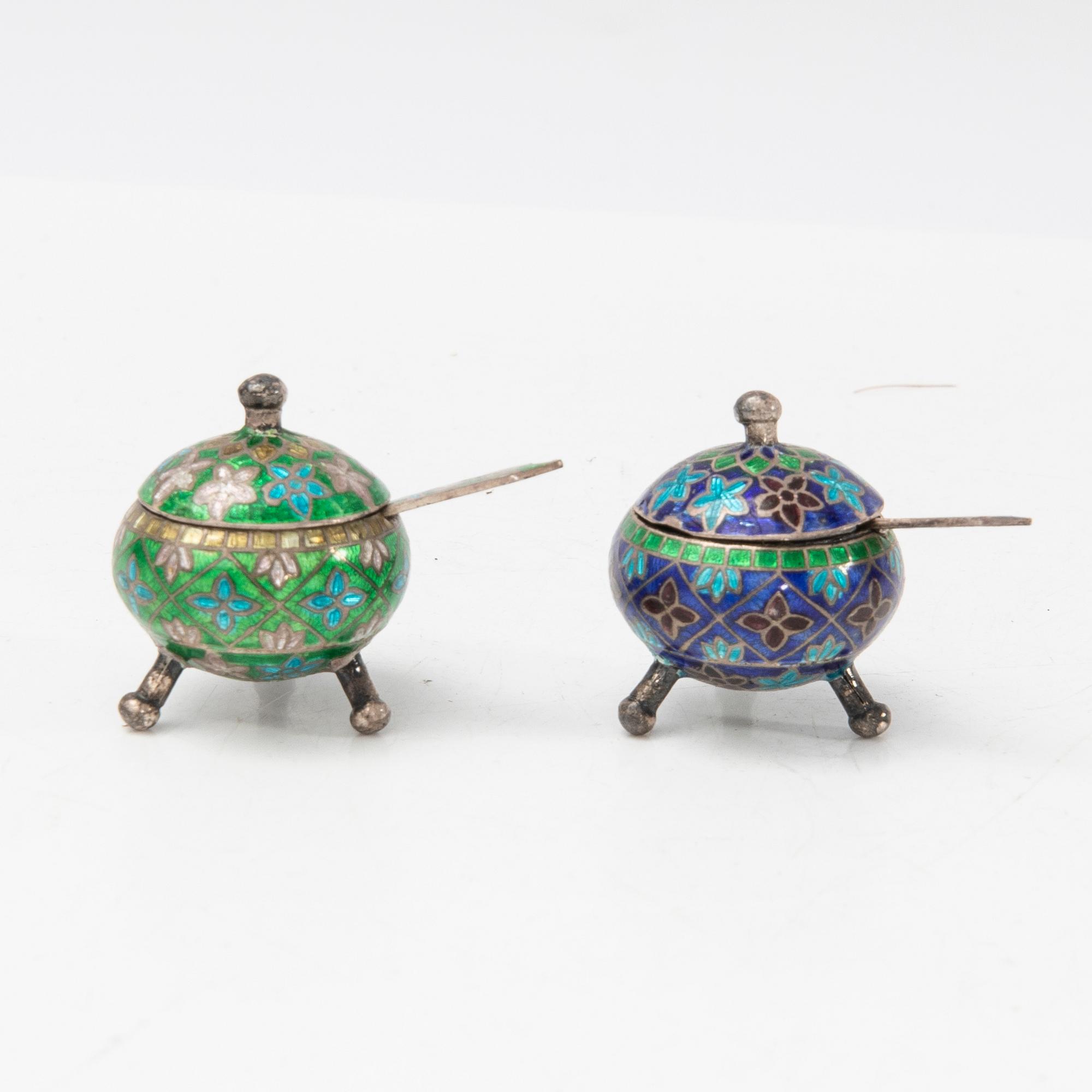 Salt cellars with spoons, China, 20th century.