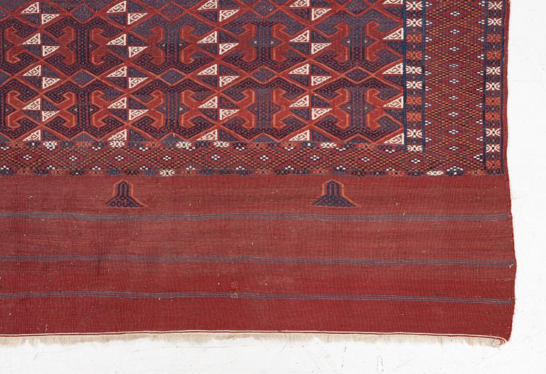 An antique, flat-woven 'Maroofandi', Yomut, Western Turkmenistan, approx. 317 x 207 cm.
