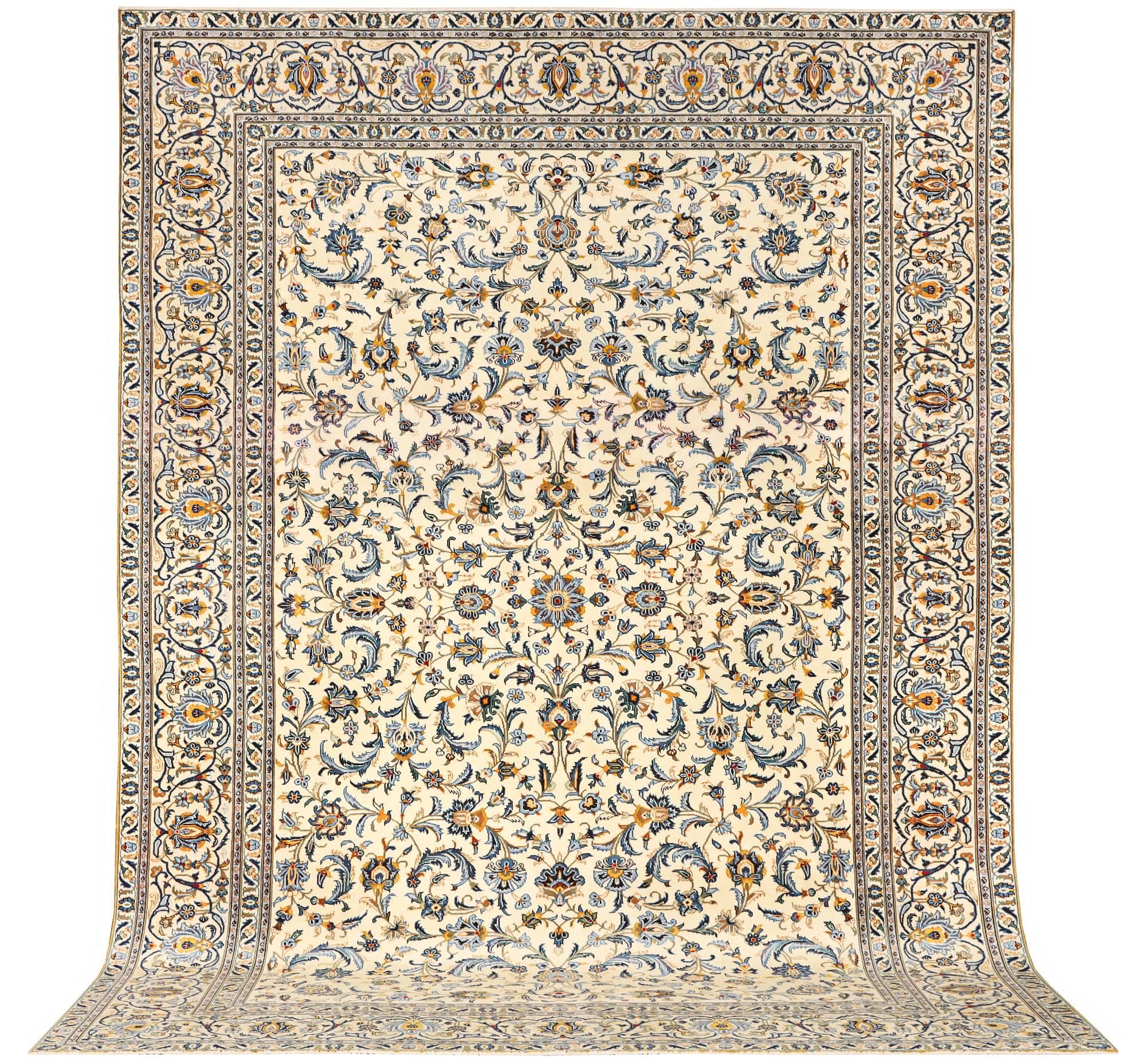 Matta, Keshan, ca. 398 x 287 cm.