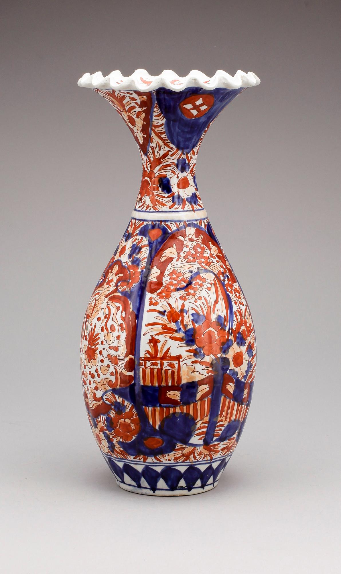 VAS, porslin, Imari, Japan, Meiji (1868-1912).