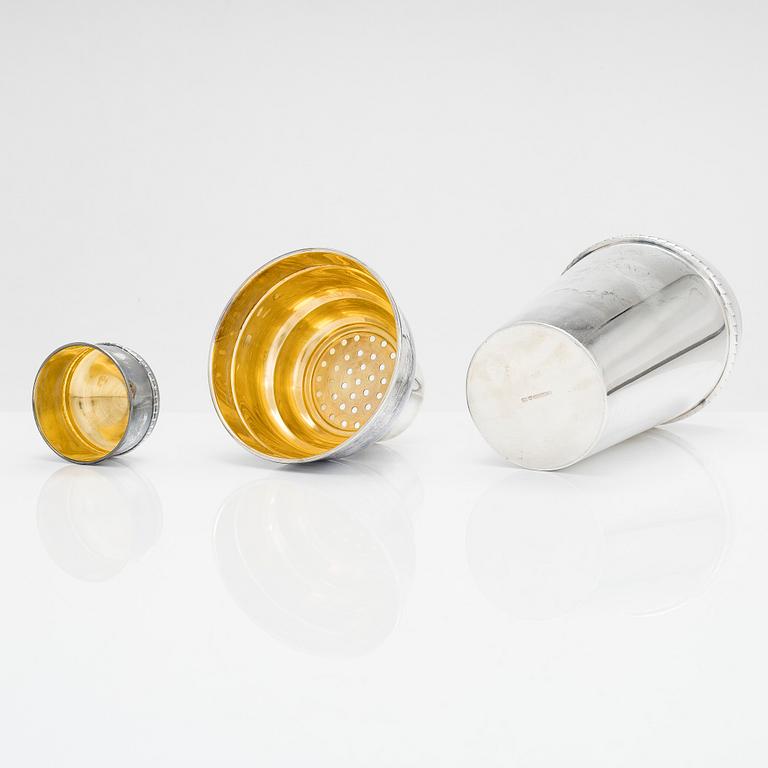 Cocktailshaker med sil, silver, Finlands Guldsmeds ab, Åbo 1936.