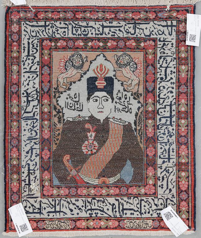 MATTA, semiantik, Sarouk, ca 70x57 cm.
