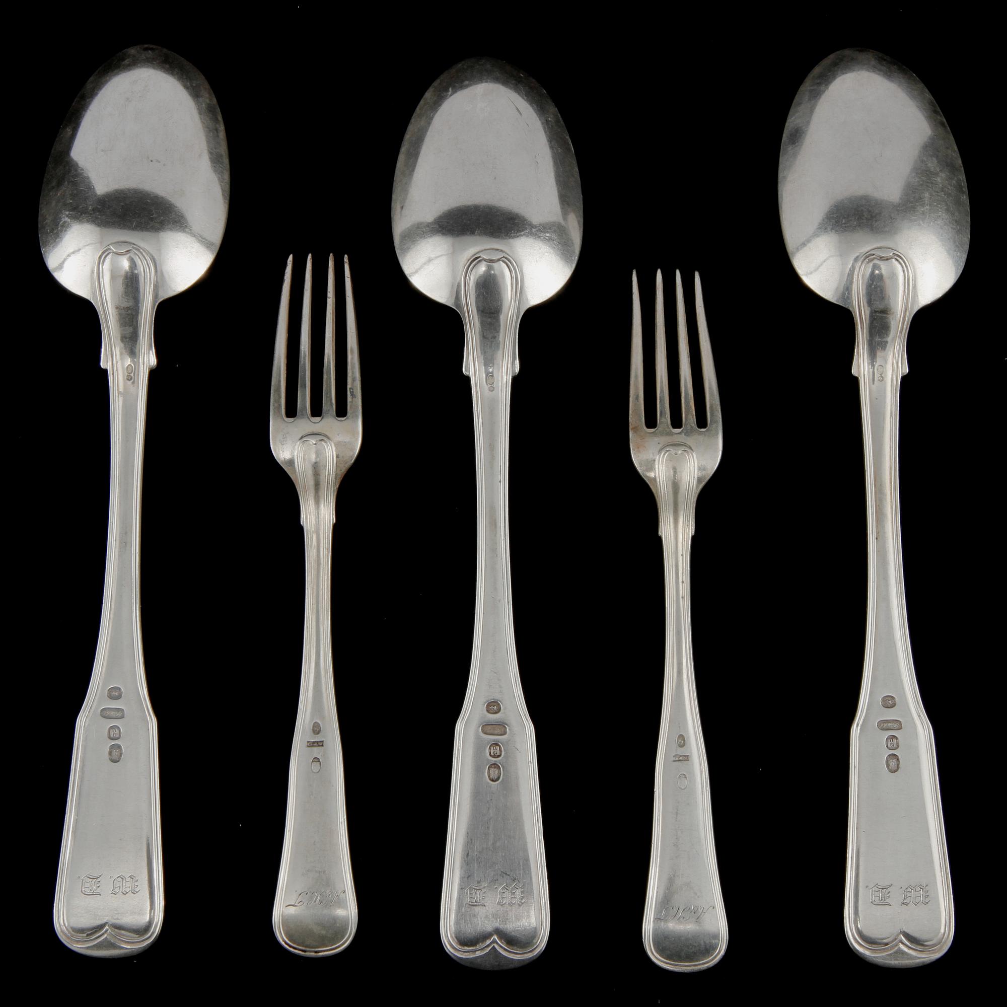 MATSKEDAR, 12 st, silver, Estland samt FÖRRÄTTSGAFFLAR, 6 st, silver, Simon Groth, Danmark, 1800-tal. Vikt 1 045 g.