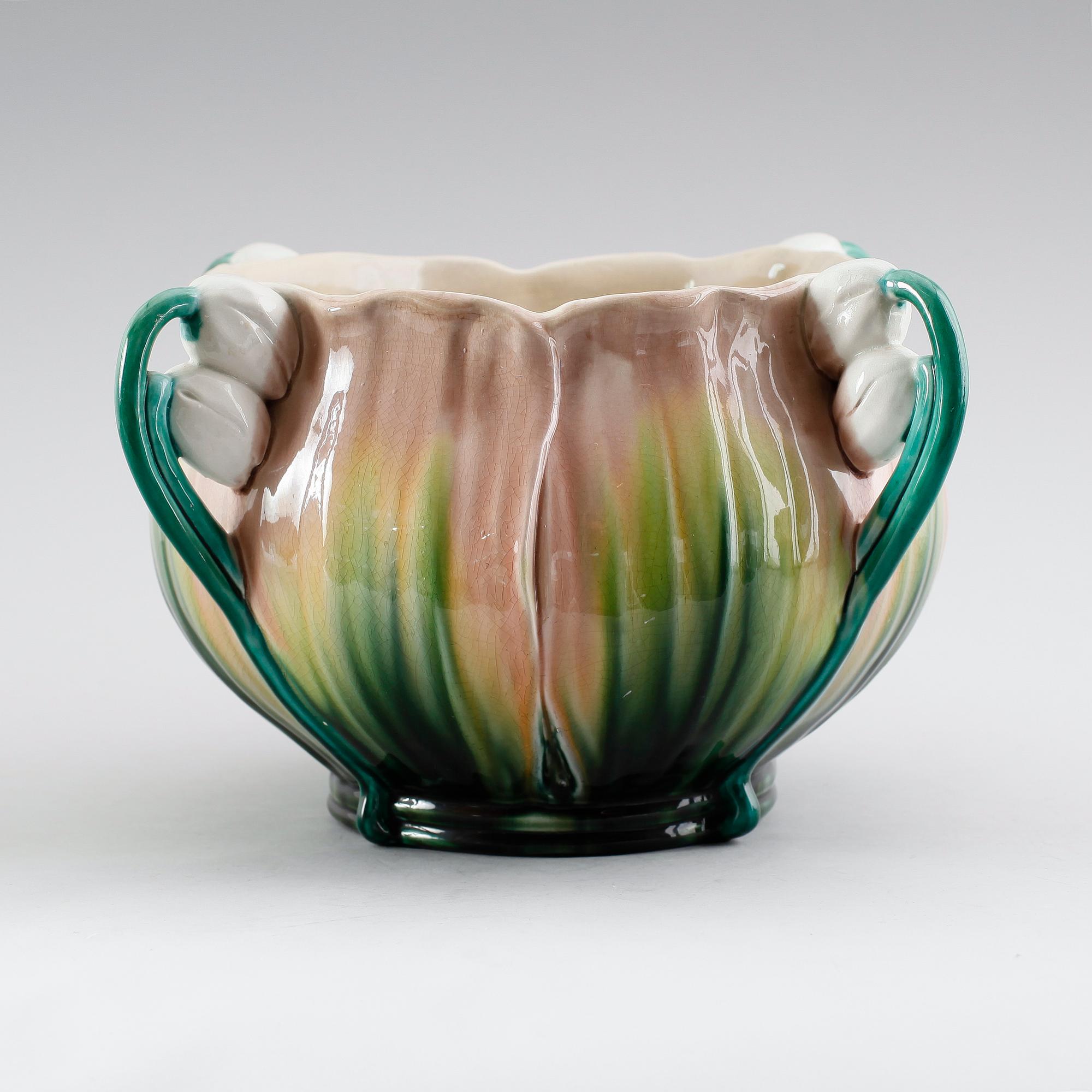 YTTERFODER, majolika, jugend, Rörstrand, omkring år 1900.