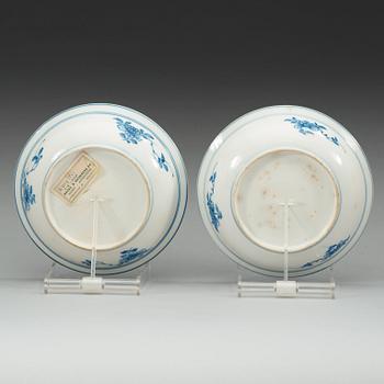 A pair of blue and white bowls, Qing dynasty, 18th Century.