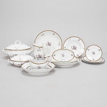 A 31-pcs porcelain dinner ware 'Diana' for Arabia 1930/40's.