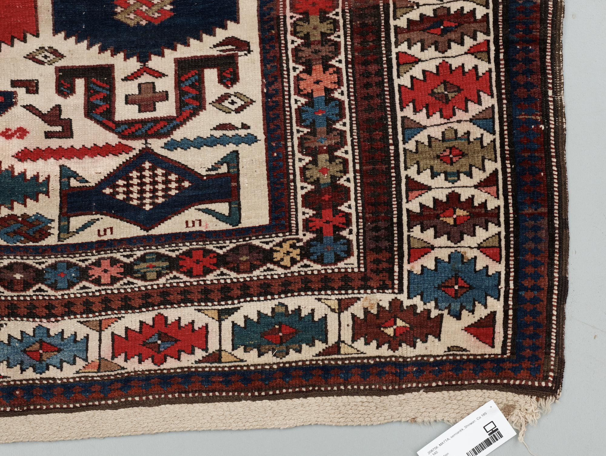 MATTA, semiantik, Shirwan. Ca 185 x 140.