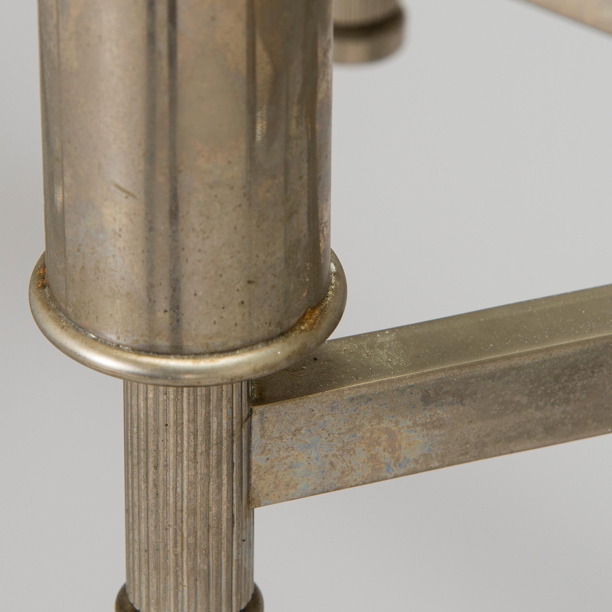 Paavo Tynell, A 1930s made to order chandelier for Taito.