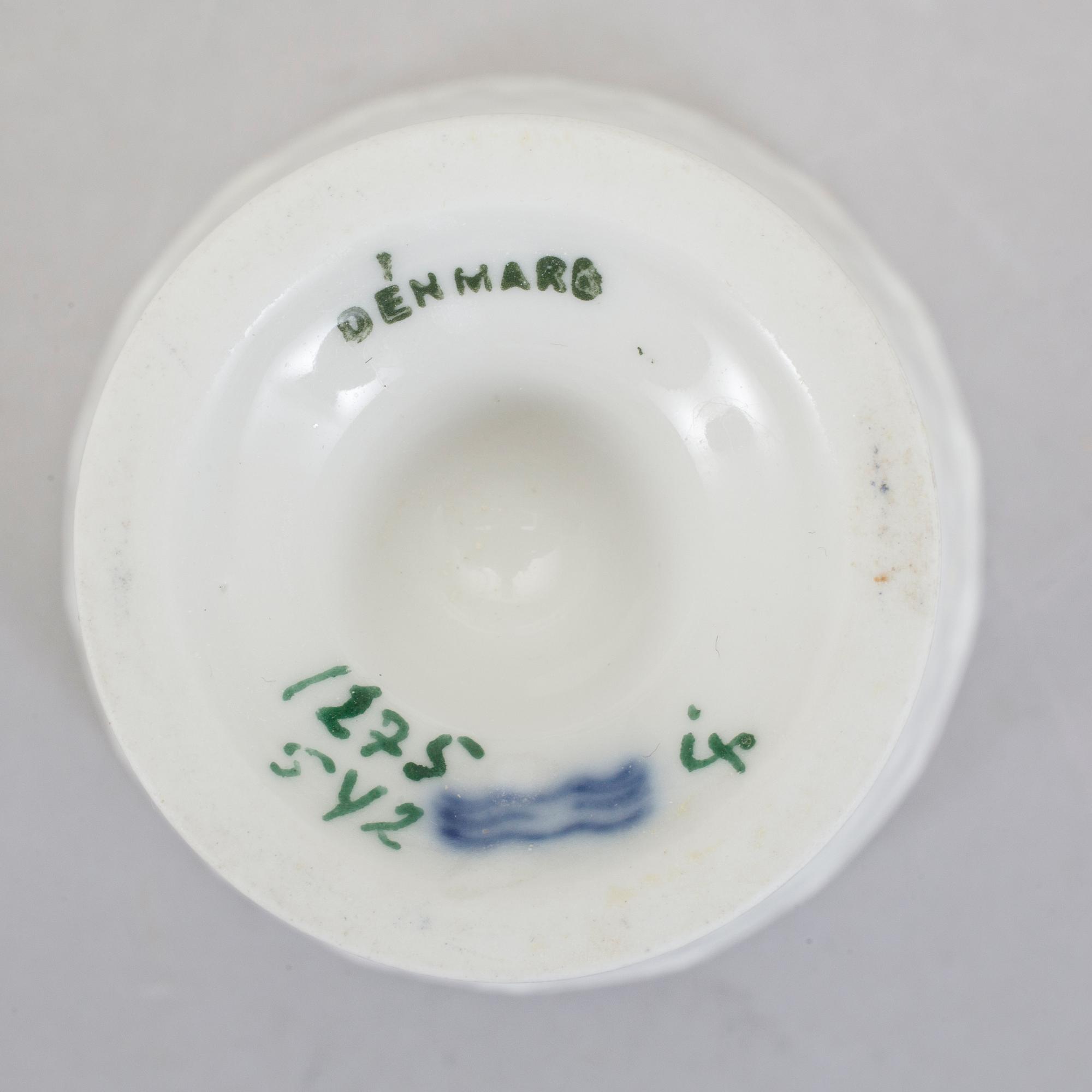 MATSERVIS ca 39 delar, "Gold fan", Royal Copenhagen.