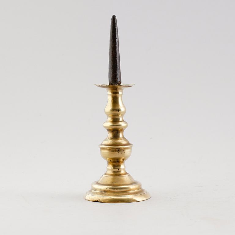 LJUSSTAKE, mässing, 1500-/1600-tal.