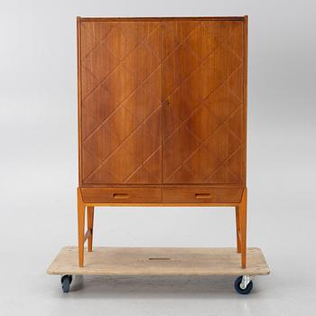 Eric Johansson, A model 381 cabinet, Abrahamssons Möbelfabrik.