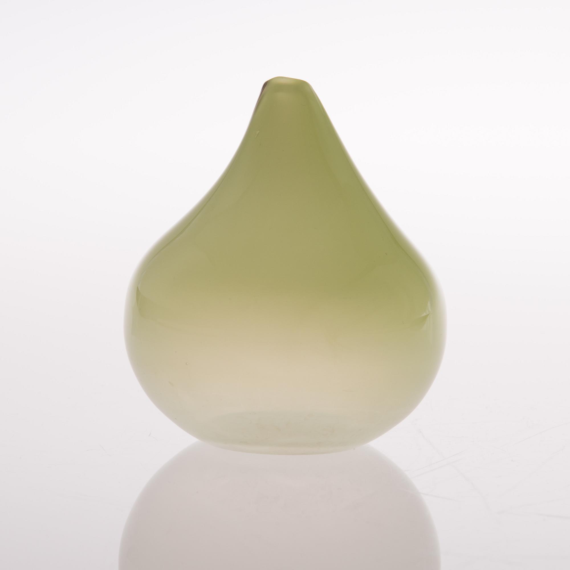 A "Pear 3278" art glass piece signed Tapio Wirkkala Iittala, designed in 1947.