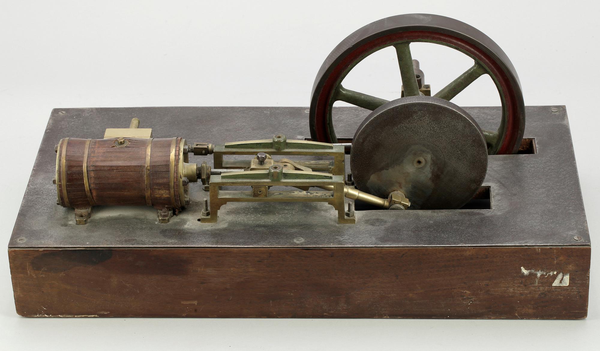 ÅNGMASKIN, omkring 1900.