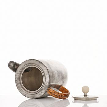 Wolfgang von Wersin, a three pcs pewter coffee service with tray, ed. Eugen Wiedamann, Regensburg, Germany 1931-34.