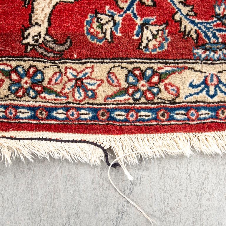 Carpet, Gohm, semi-antique, 238 x 142 cm.