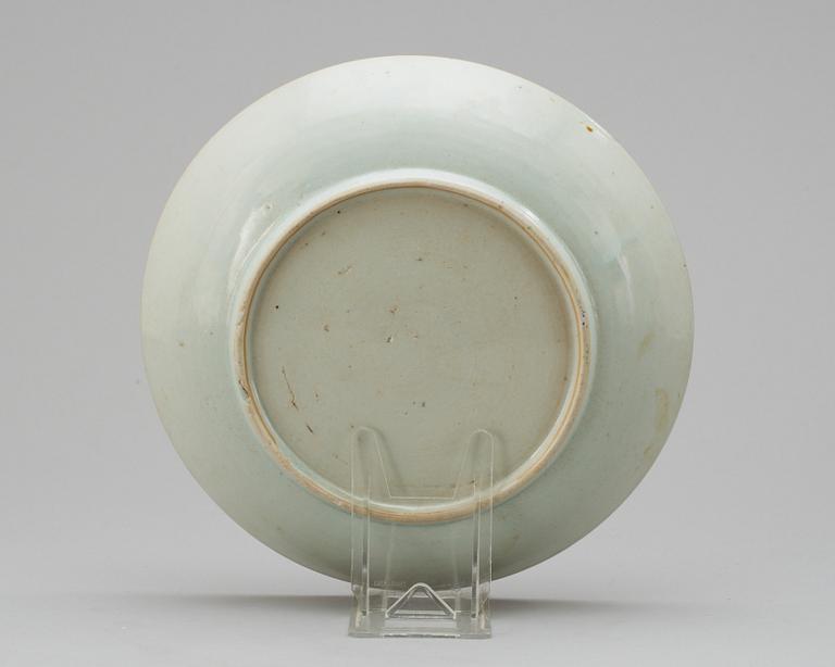 A Qing dynasty, early 19th century charger.