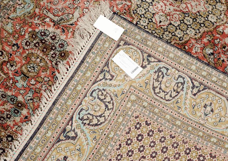 Carpet, Old silk Ghom. 205 x 139 cm.