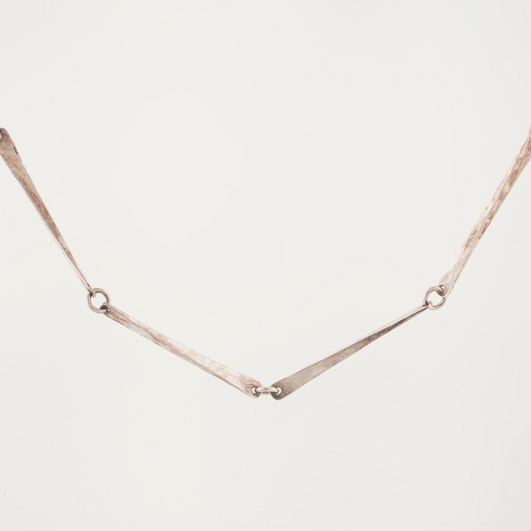 A necklace, probably by Sören Weitemeier, Århus, Denmark.