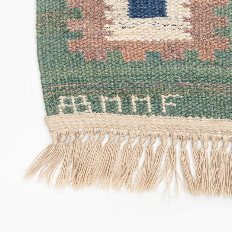 Märta Måås-Fjetterström, a carpet, "Grön äng", flat weave, ca 306 x 201 cm, signed AB MMF.