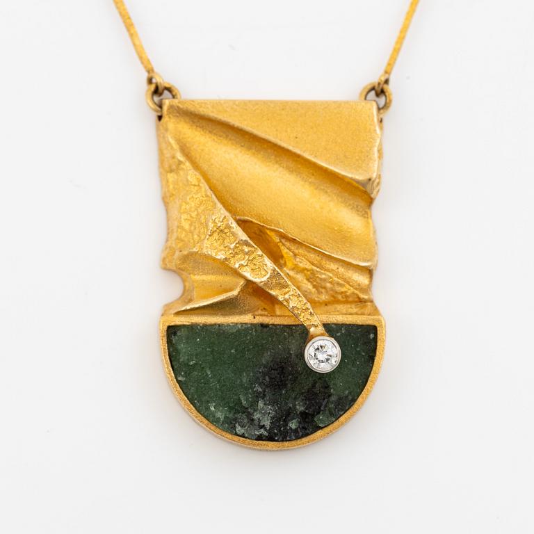 Björn Weckström, necklace 18K gold with zoisite and brilliant-cut diamond. Lapponia 1979.
