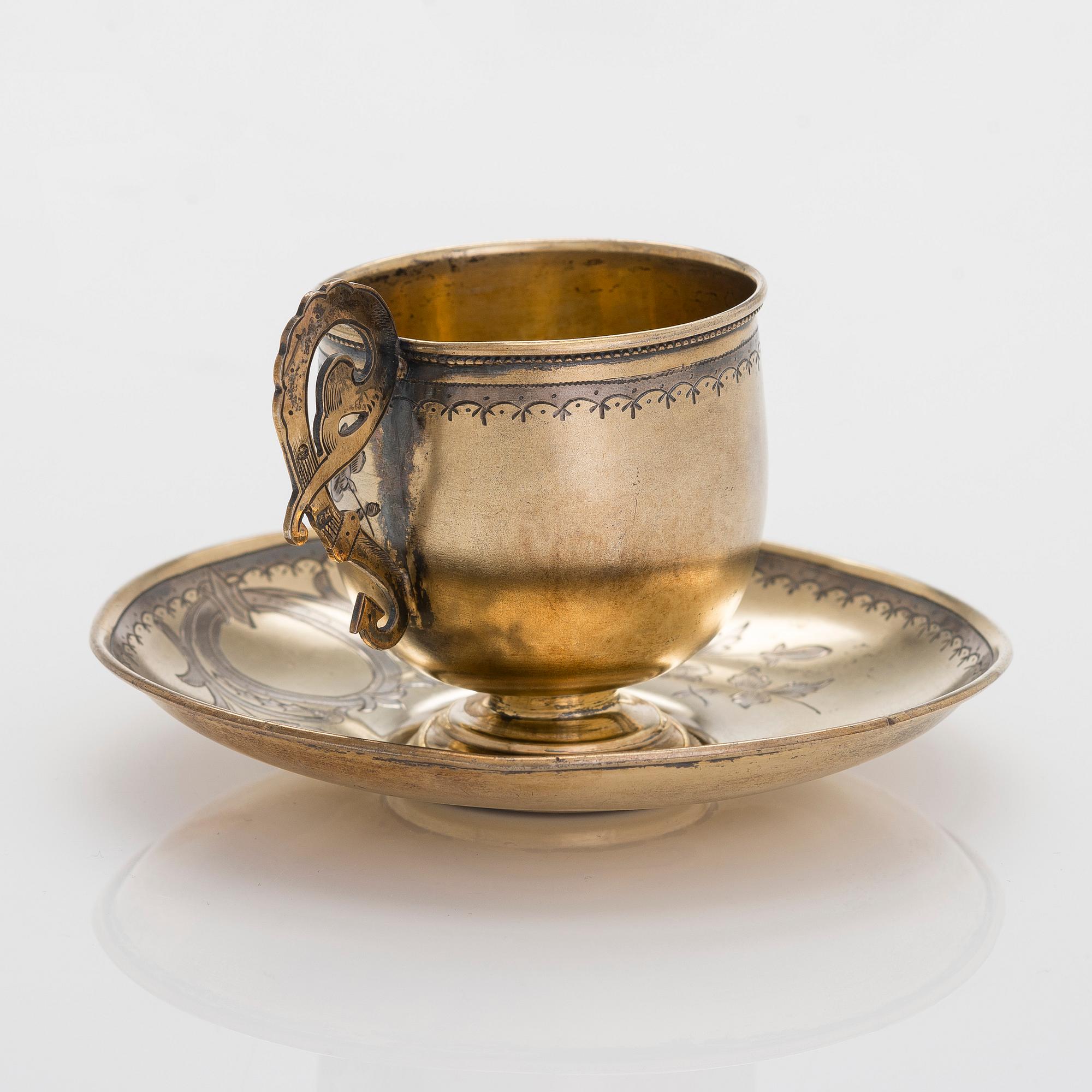 Kaffekopp med fat, förgyllt silver, trol. Ivan Nikolajev Miekin, Moskva 1898-1909.