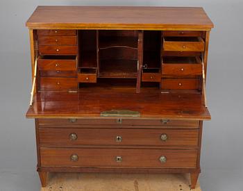 A LATE GUSTAVIAN SECRETAIRE.