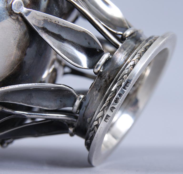 SKÅLAR, två st, silver, 1900-tal. 307 gr.