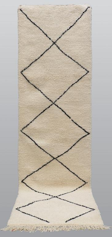 A runner, Morocco, ca 318 x 93 cm.