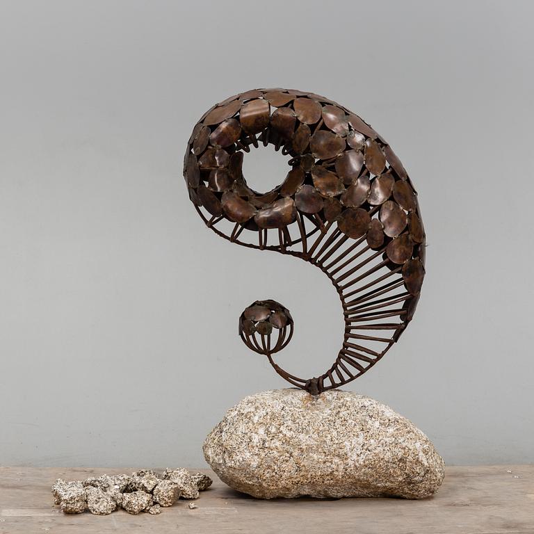 DANIEL DOYLE, sculpture, copper and iron.