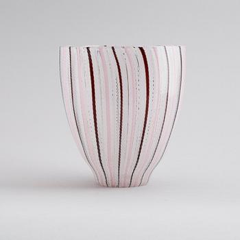 VAS, glas, möjligen Murano, 1900-tal.