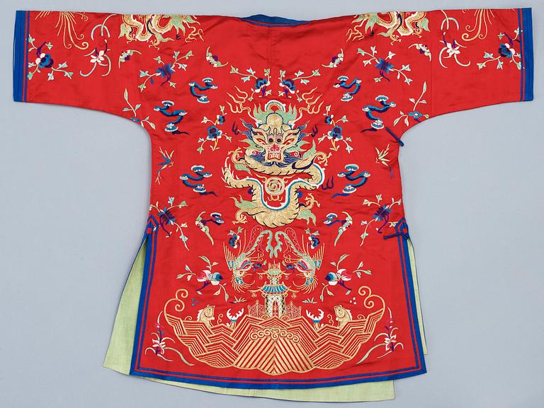 CHILDREN'S COSTUME, silk. China the 1930's.