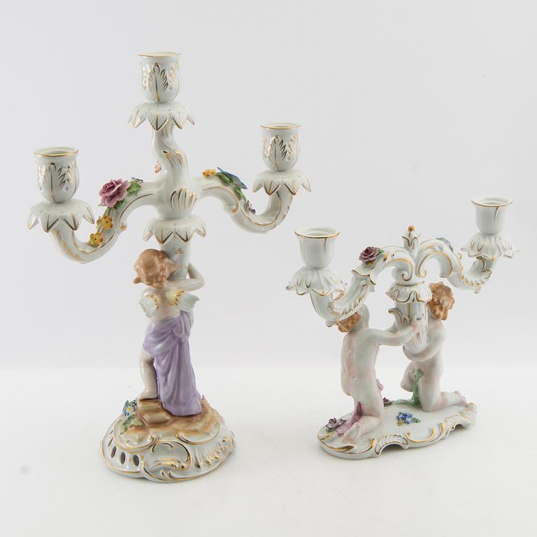 Kandelabrar 2 st Louis XV-stil Schierholz Tyskland 1900-talet mitt porslin.