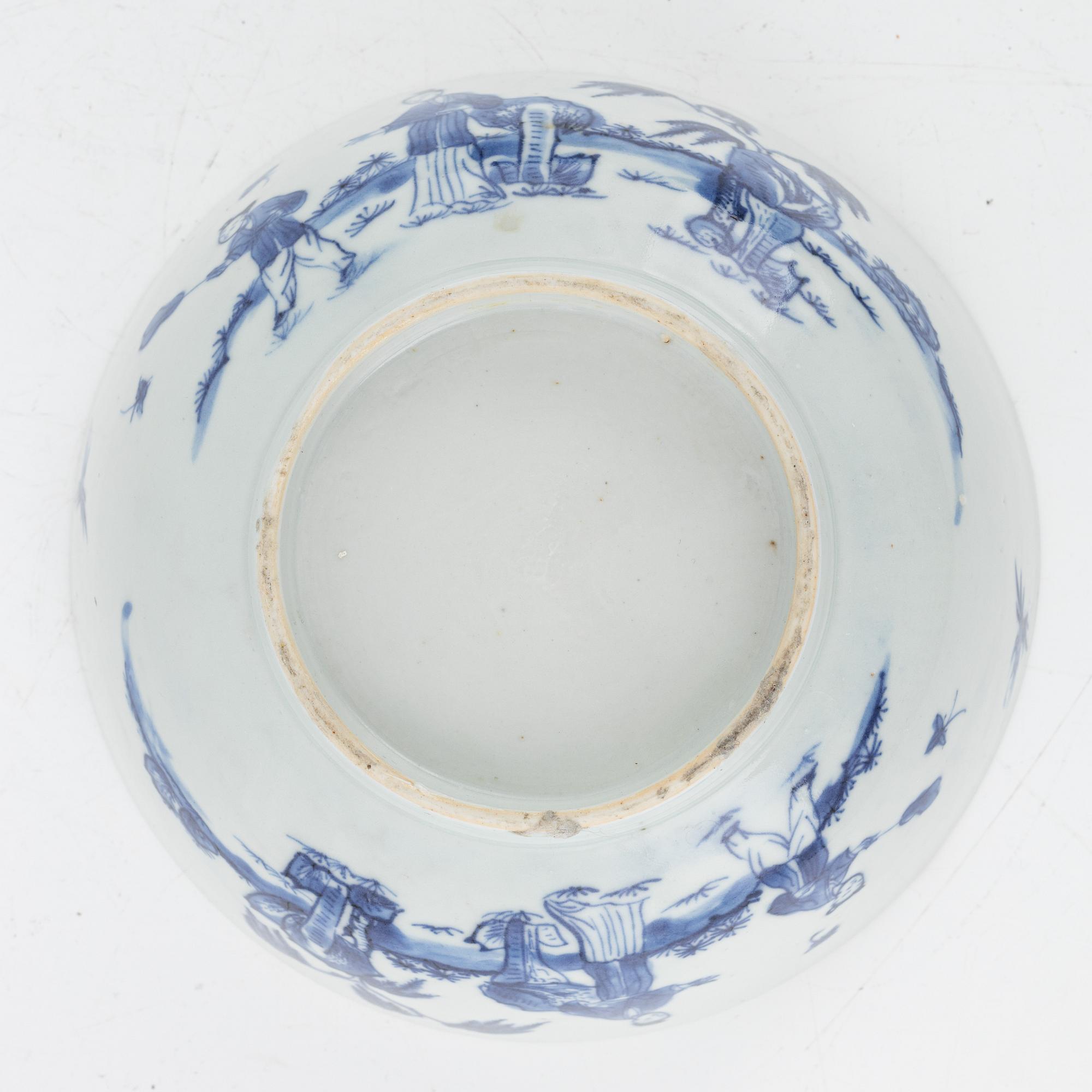 Nine porcelain pieces, China, Qing dynasty, 18th-19th century.