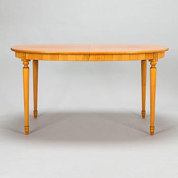 Dining table Gustavian style, later part of the 20th century.