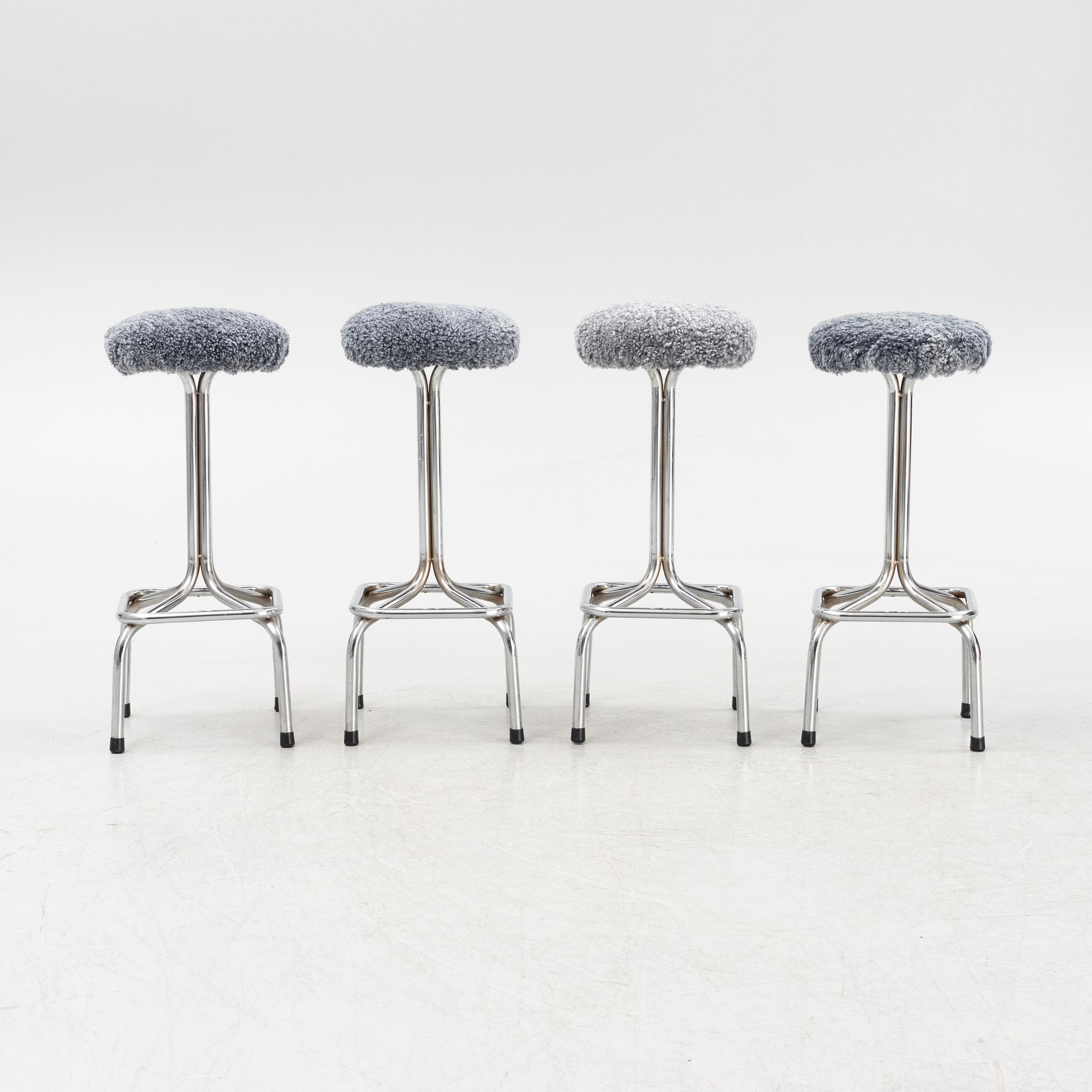A set of four bar stools, mid 20th Century.