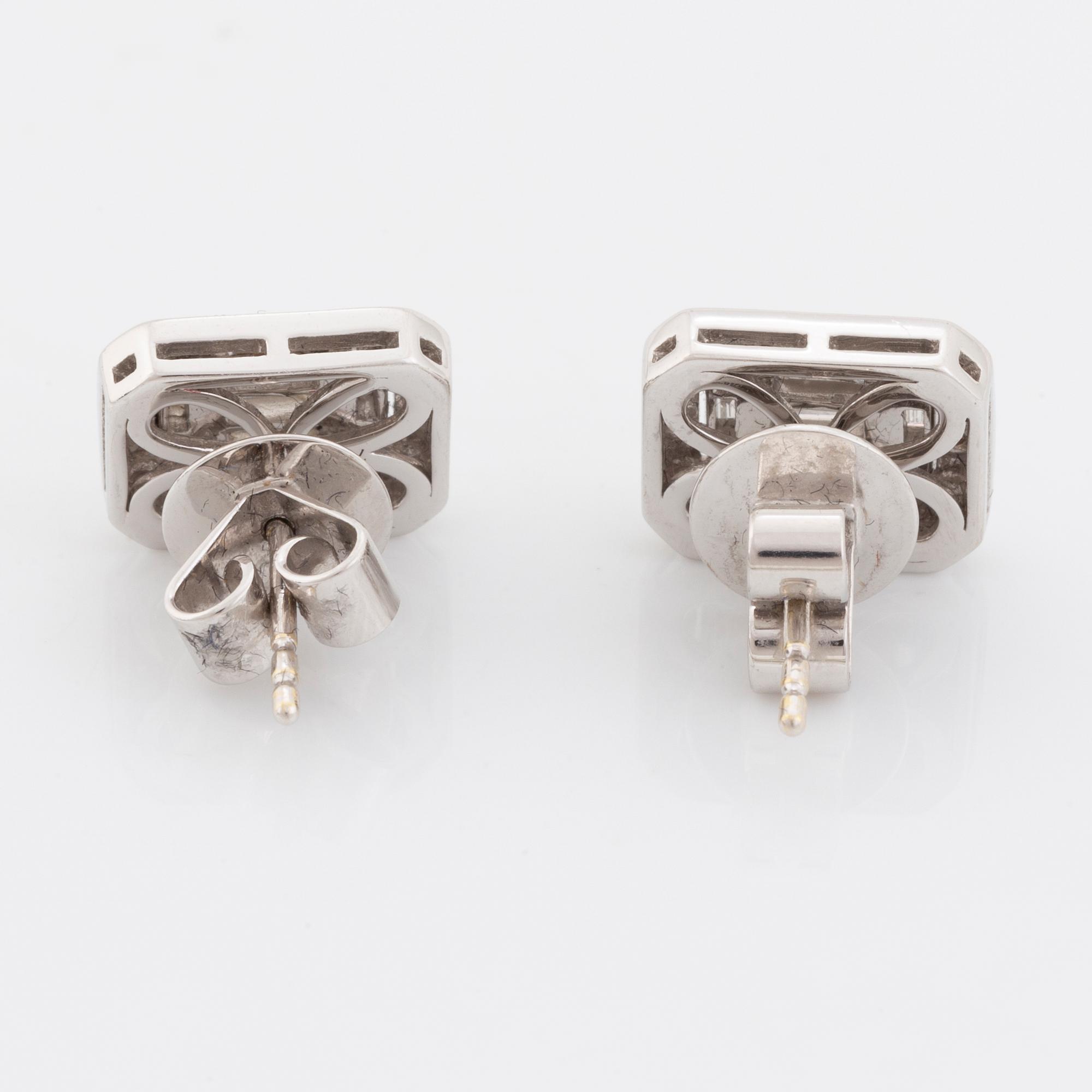 Baguette and brilliant cut diamond earrings.