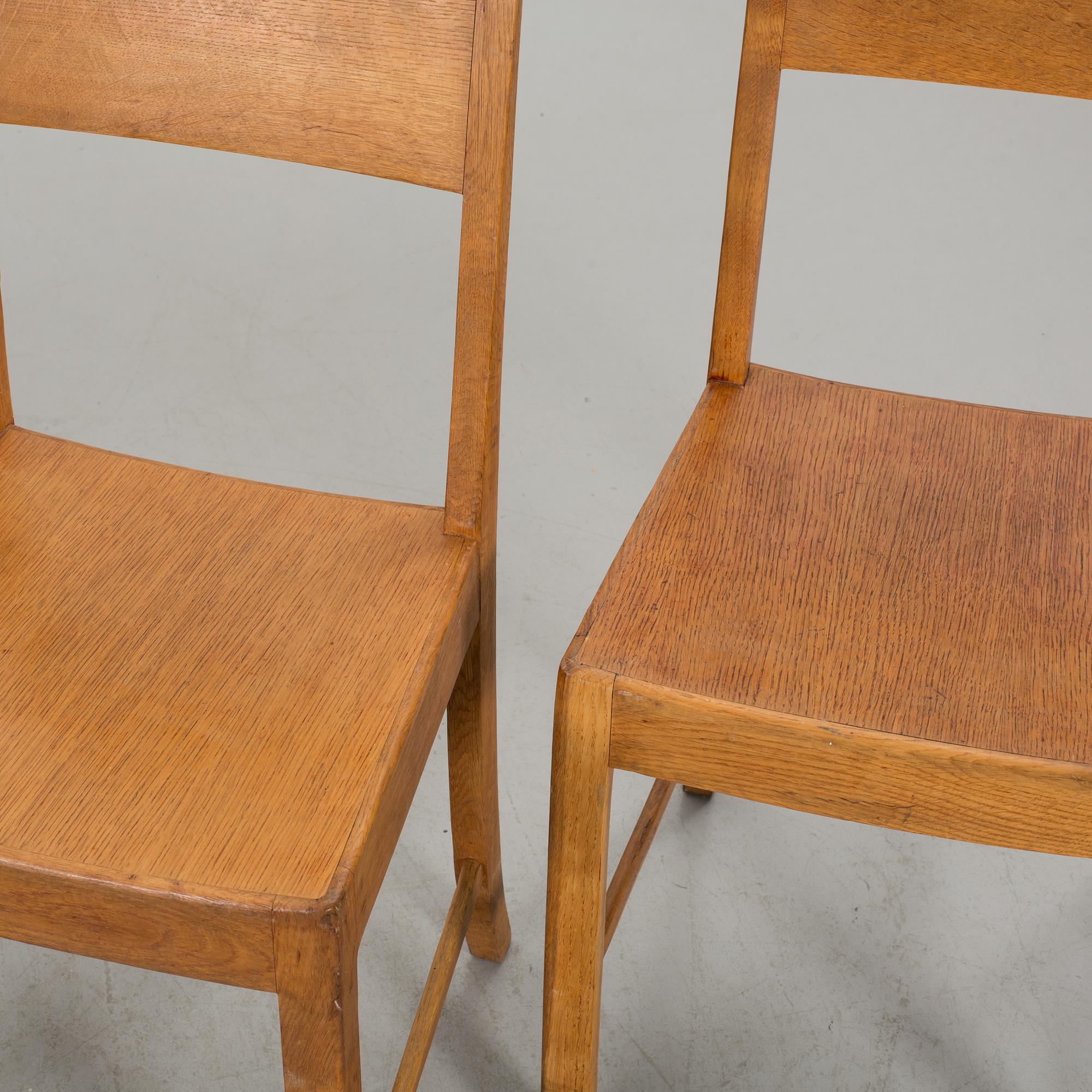 FOUR EARLY 20TH CENTURY CHAIRS.