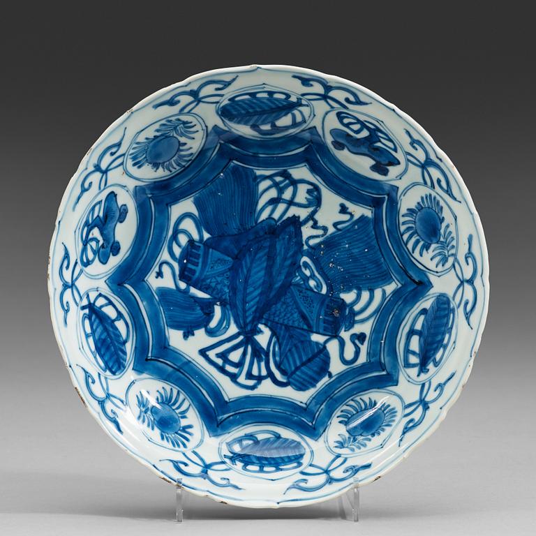 A matched set of 12 blue and white kraak dishes, Ming dynasty, Wanli (1572-1620).