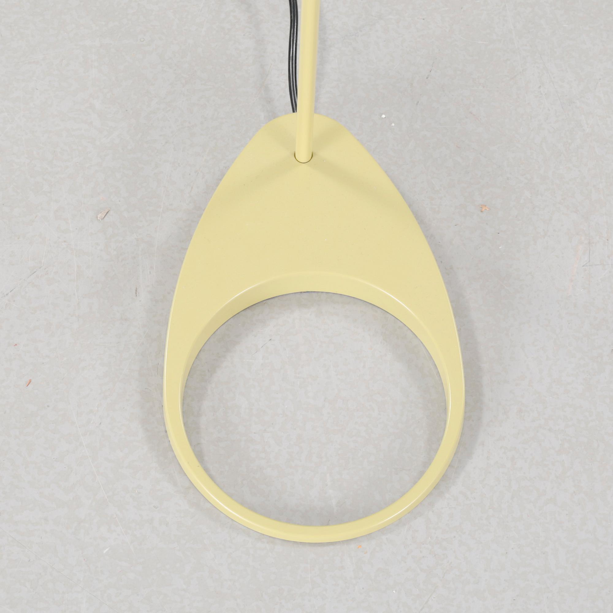 ARNE JACOBSEN, golvlampa, "AJ", Louis Poulsen, 2000-tal.