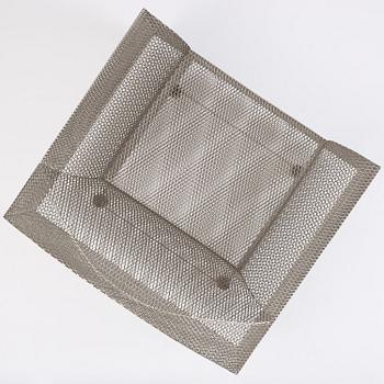 Shiro Kuramata, fåtölj, "How High the Moon", Vitra, 2003.