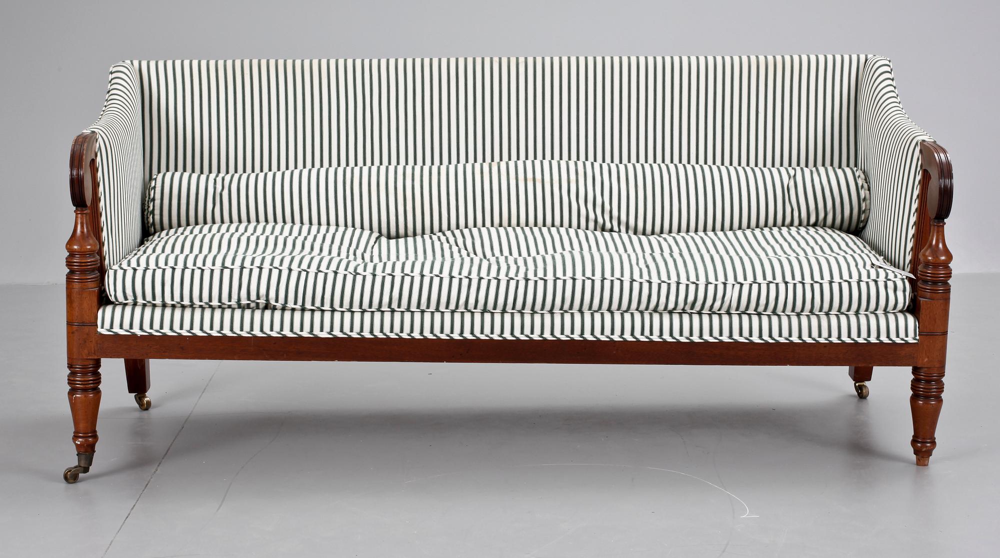 SOFFA. empirestil, 1900-tal.