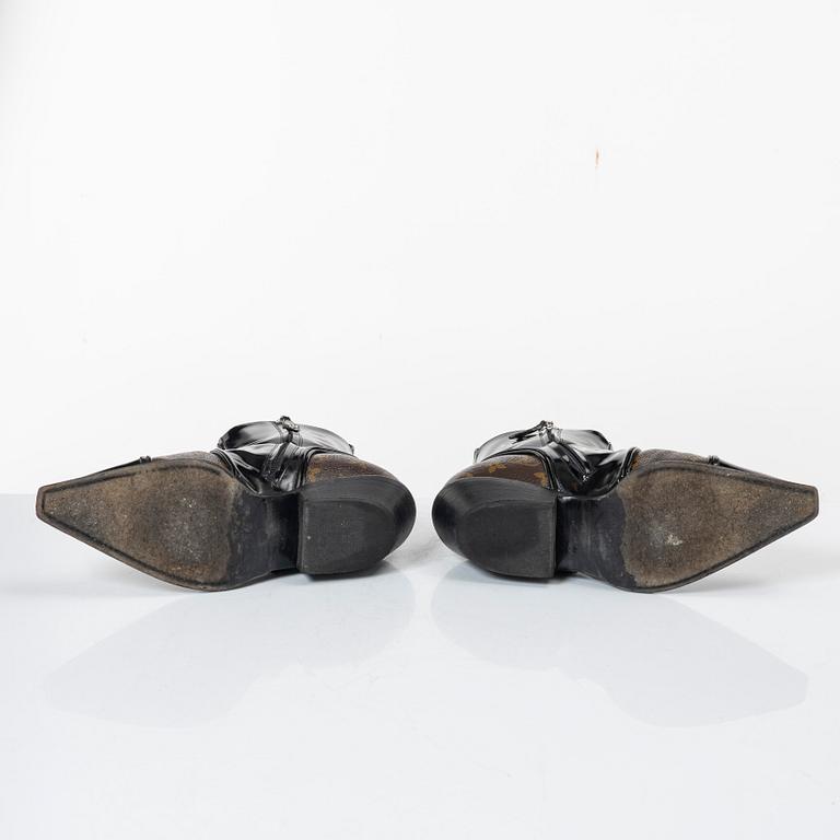 Louis Vuitton, boots, size 37.