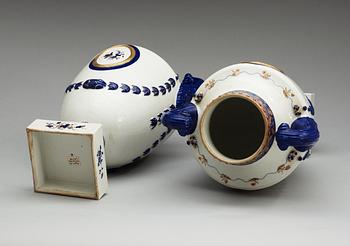 A pair of 'Marieberg - shaped' jars with covers, Qing dynasty, Qianlong (1736-1795).