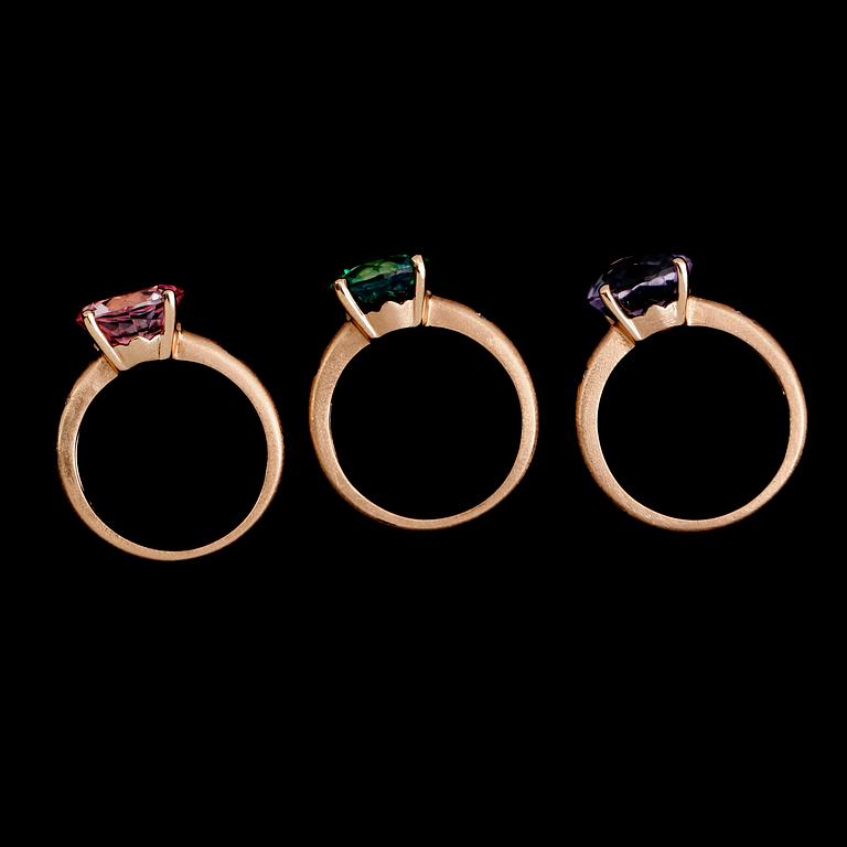 RINGAR,  3 st, 18 k roséguld, diamanter tot ca 0.10 ct, grön topas, ametist samt rosa kvarts.