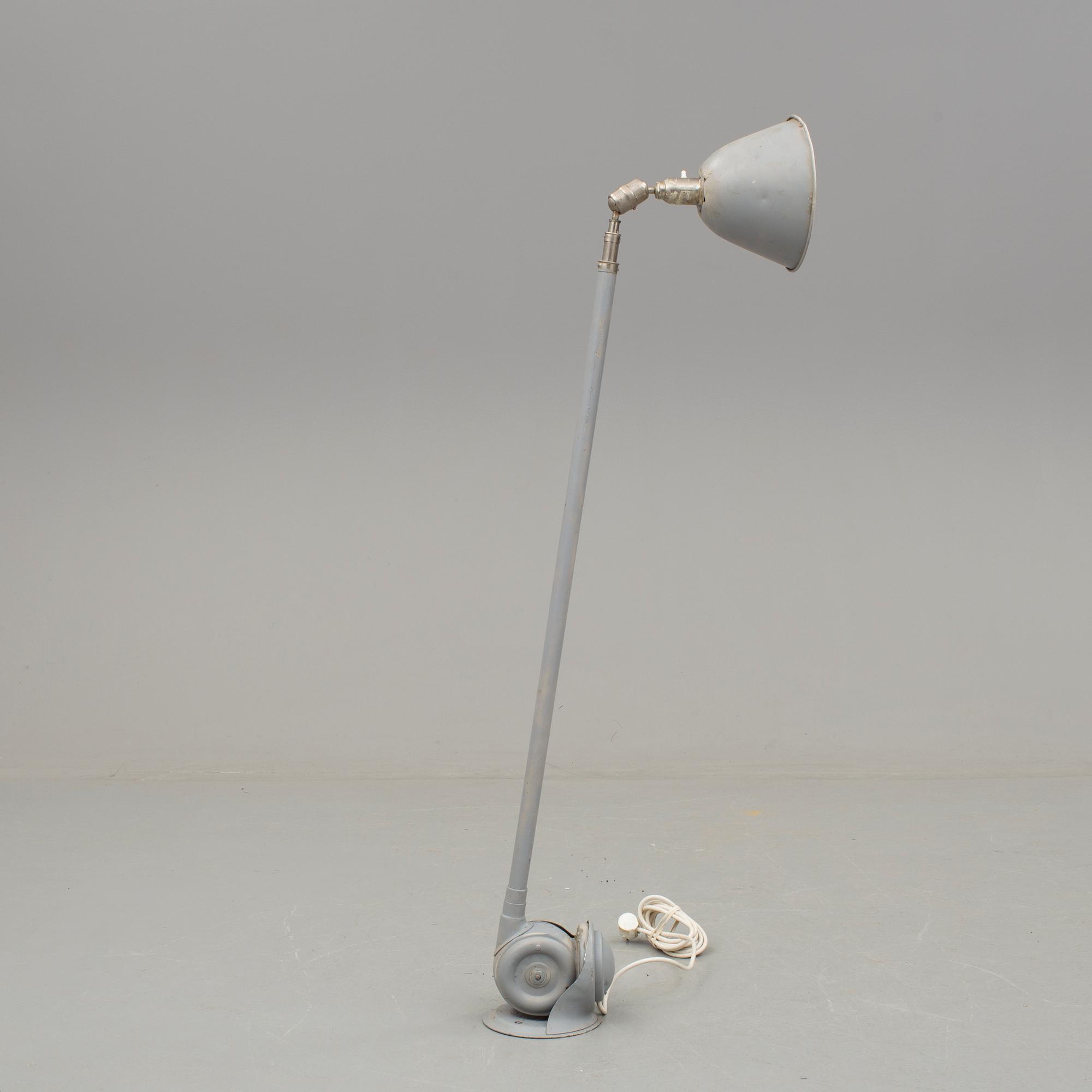 VÄGGLAMPA, "Triplex-pendel", Johan-Petter Johansson, ASEA belysning. 1900-talets mitt.