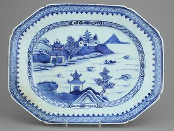 STEKFAT, 2 st, porslin. Kina 1800-tal.