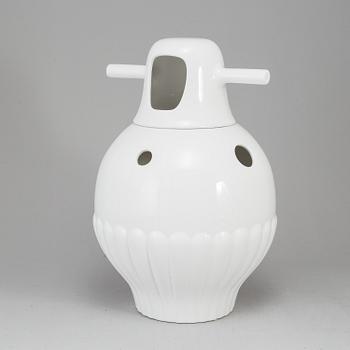 JAMIE HAYON, a ceramic 'Showtime' vase, for BD Barcelona.