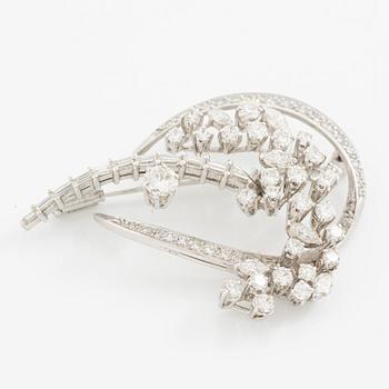 Brooch, 18K white gold set with brilliant-cut, marquise-cut, octagonal-cut, and baguette-cut diamonds.