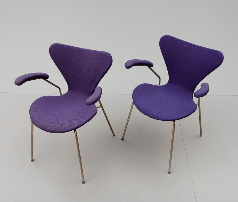 KARMSTOLAR, 1 par, Sjuan, Arne Jacobsen, Fritz Hansen, 1900-talets andra hälft.