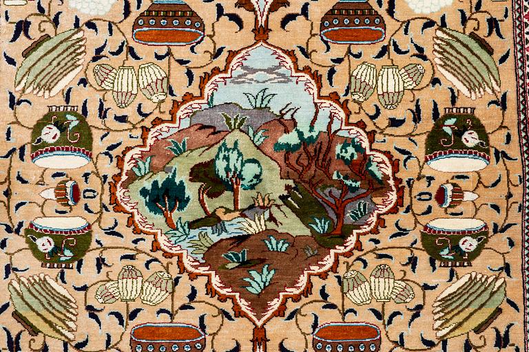 Rug, silk, figural, approx. 151 x 100 cm.